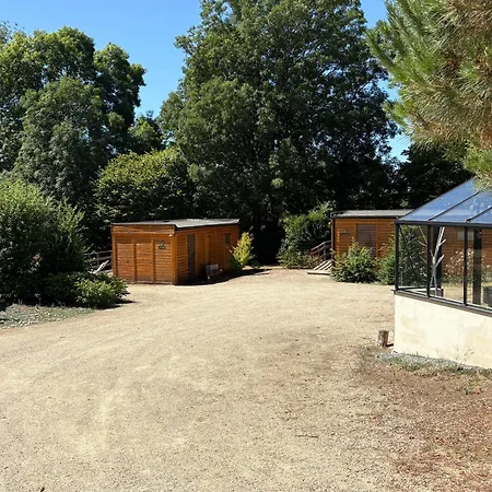 בקתה 3 De 4 Personnes Independants En Pleine Nature, Climatises Proche Du Puy Dufou Saint-Paul-en-Pareds