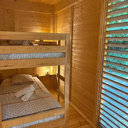3 De 4 Personnes Independants En Pleine Nature, Climatises Proche Du Puy Dufou *