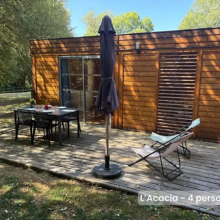 3 De 4 Personnes Independants En Pleine Nature, Climatises Proche Du Puy Dufou בקתה *