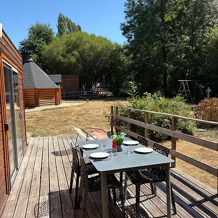 בקתה 3 De 4 Personnes Independants En Pleine Nature, Climatises Proche Du Puy Dufou Saint-Paul-en-Pareds